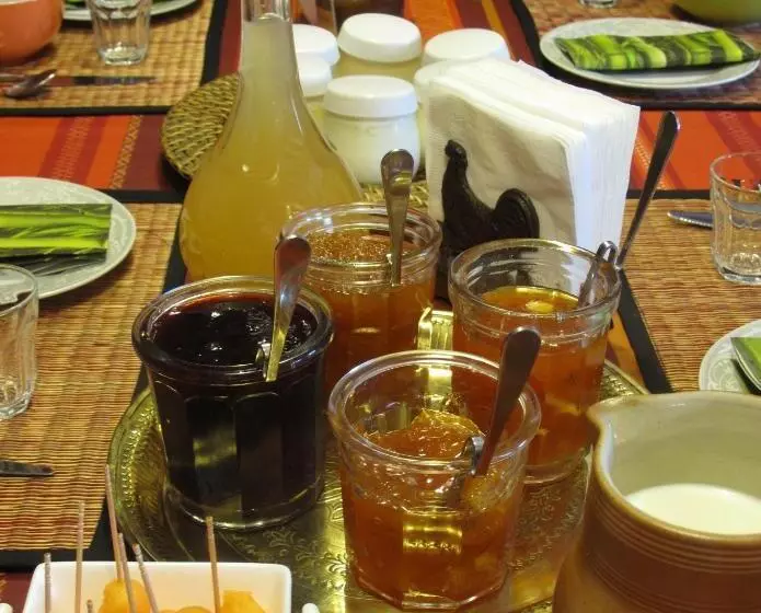 ベッドアンドブレックファースト La Claverie