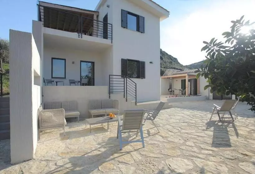هتل Agriturismo Casebianche