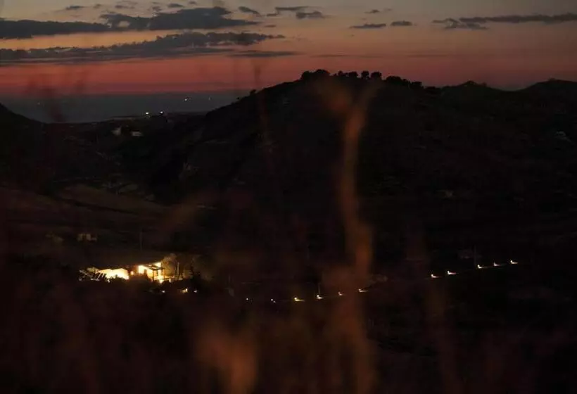 هتل Agriturismo Casebianche