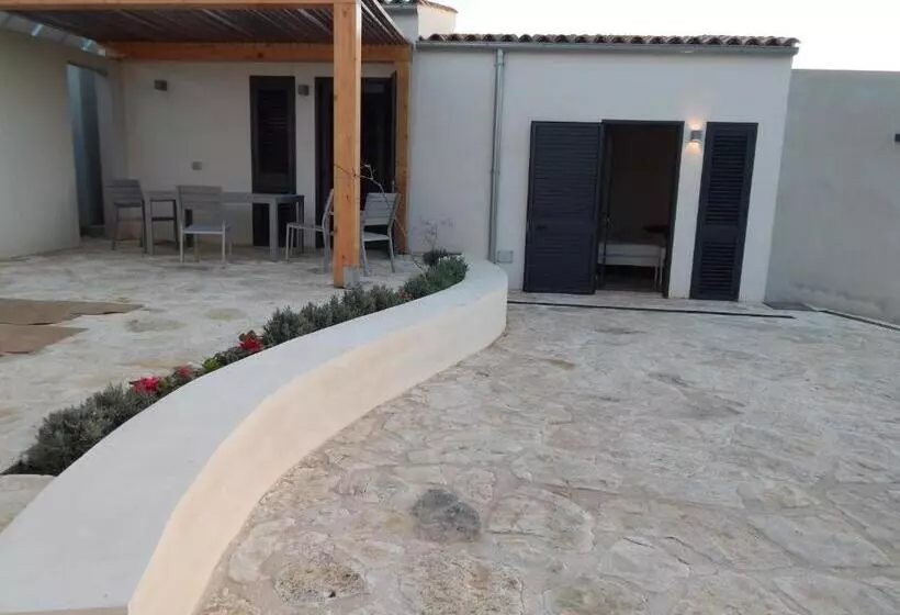 هتل Agriturismo Casebianche