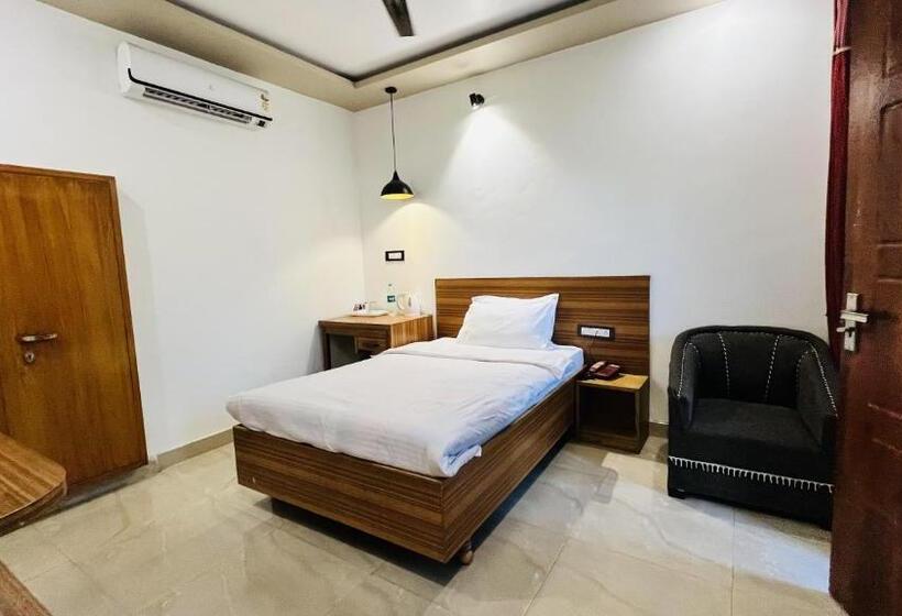 Hotell Green Hills Cottage Rishikesh