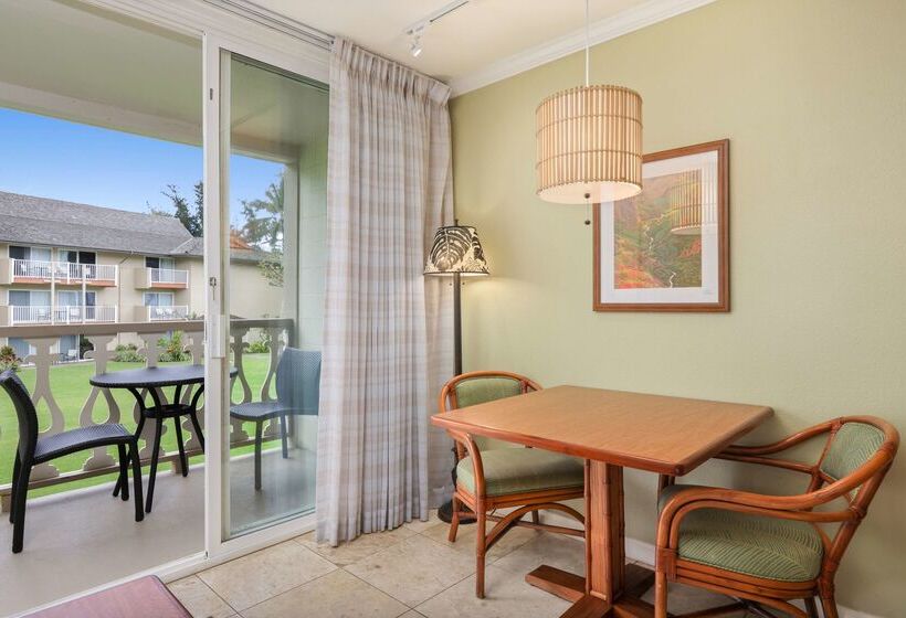 فندق Aston Islander On The Beach