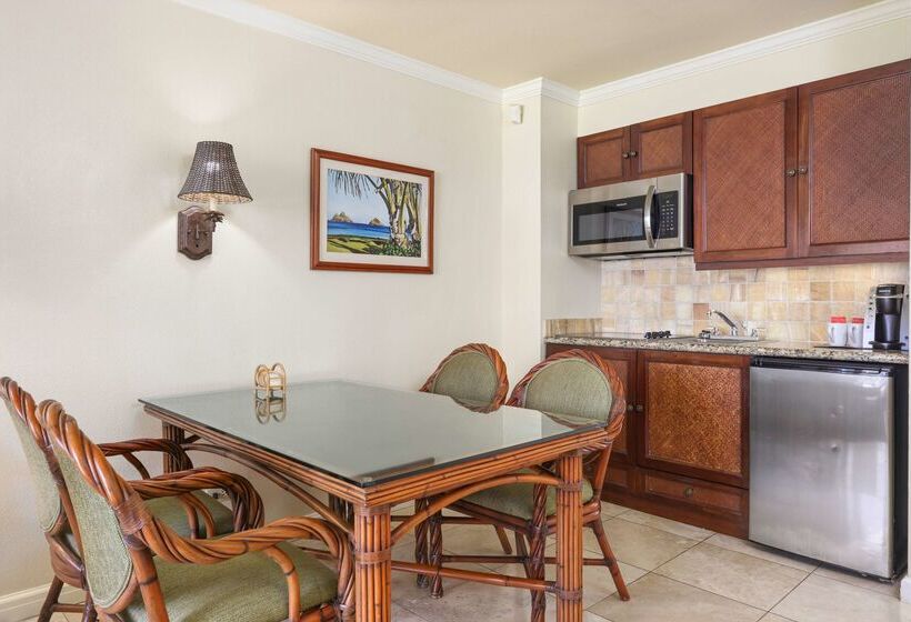 فندق Aston Islander On The Beach