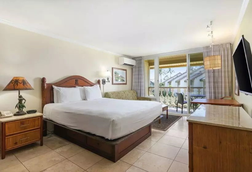 هتل Aston Islander On The Beach