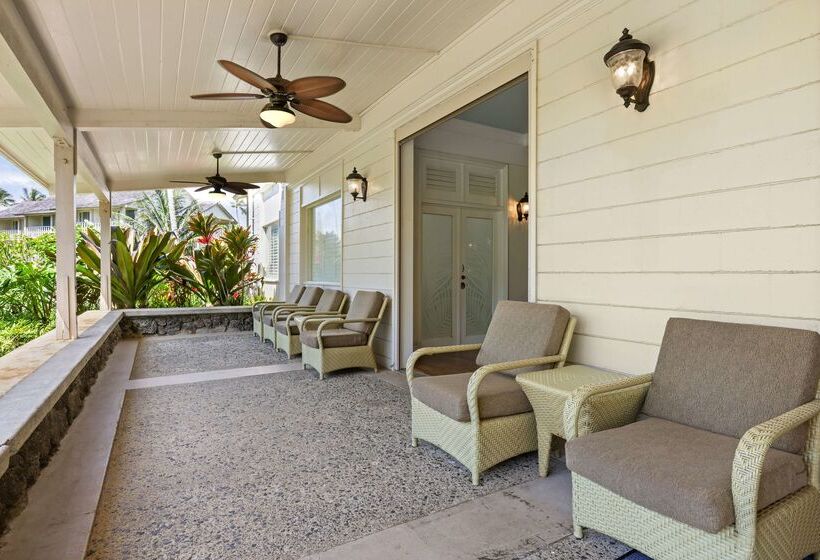 فندق Aston Islander On The Beach