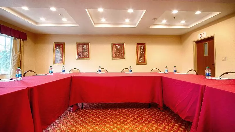 هتل Best Western Providenceseekonk Inn