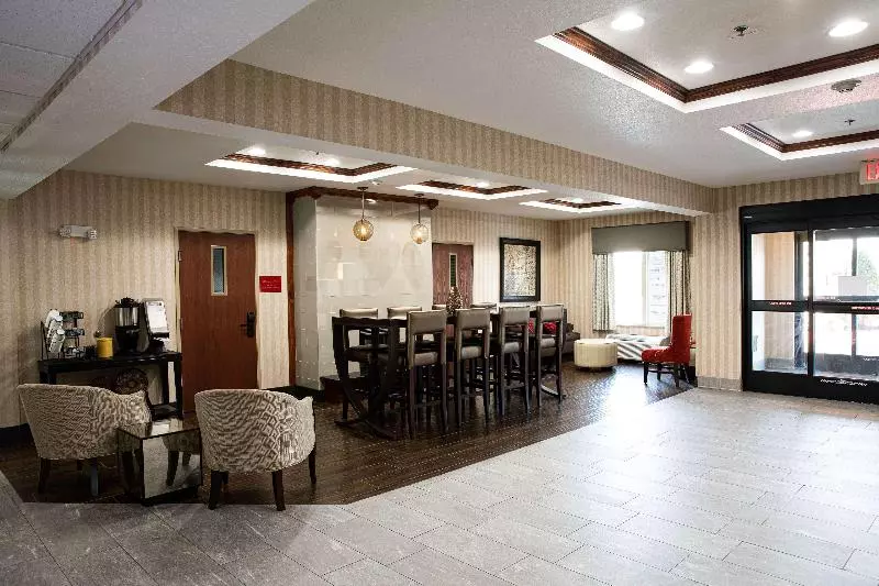 هتل Best Western Providenceseekonk Inn
