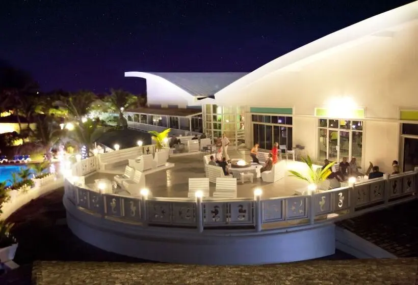 Coconut Bay Beach Resort & Spa - All Inclusive