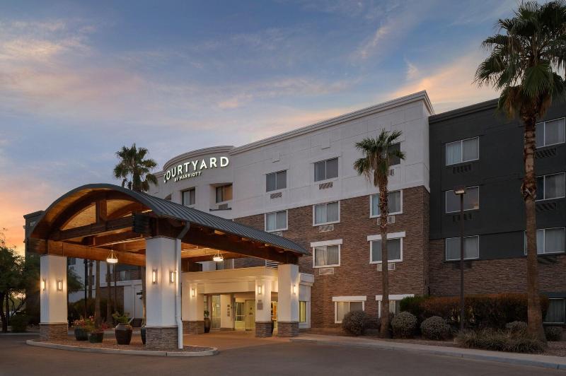 فندق Courtyard By Marriott Phoenix West/avondale
