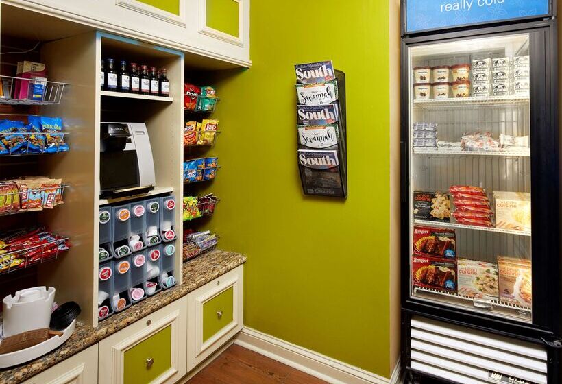 فندق Hilton Garden Inn Savannah Midtown