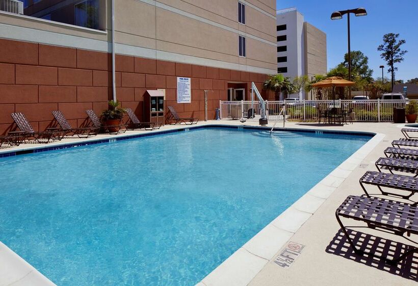 فندق Hilton Garden Inn Savannah Midtown