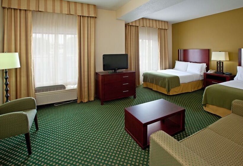 هتل Holiday Inn Express & Suites Indianapolis East, An Ihg