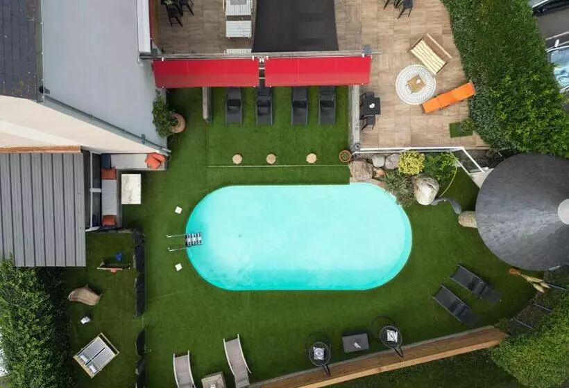 בית מלון כפרי Hôtel Les Arches