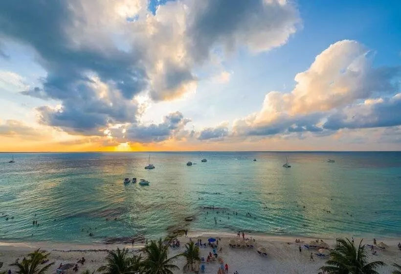 Hotel Ixchel Beach