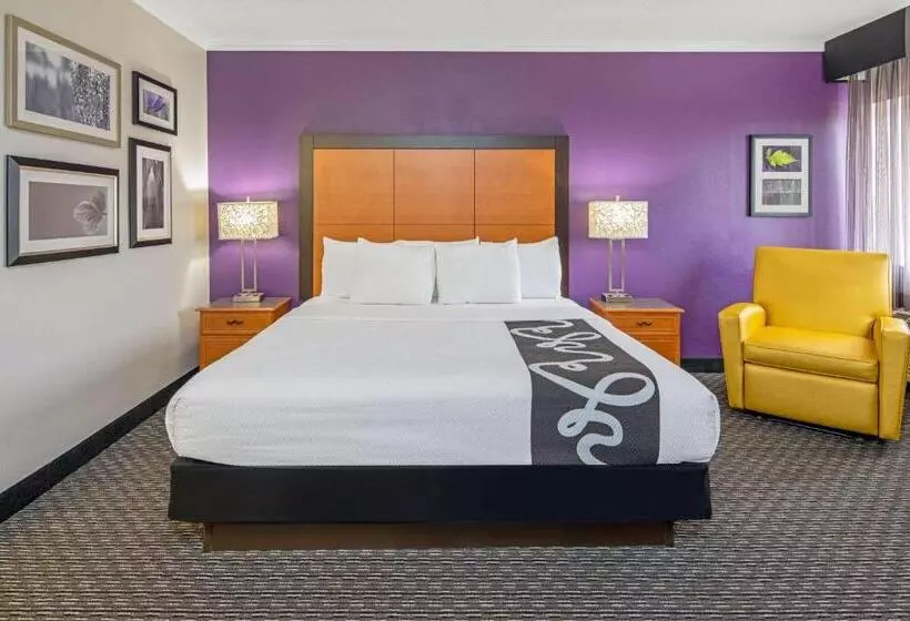 هتل La Quinta By Wyndham Baton Rouge Siegen Lane