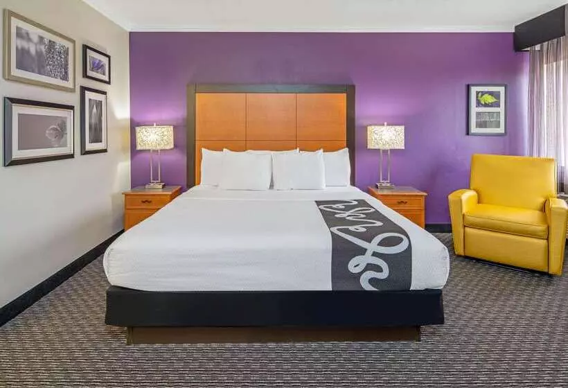 هتل La Quinta By Wyndham Baton Rouge Siegen Lane