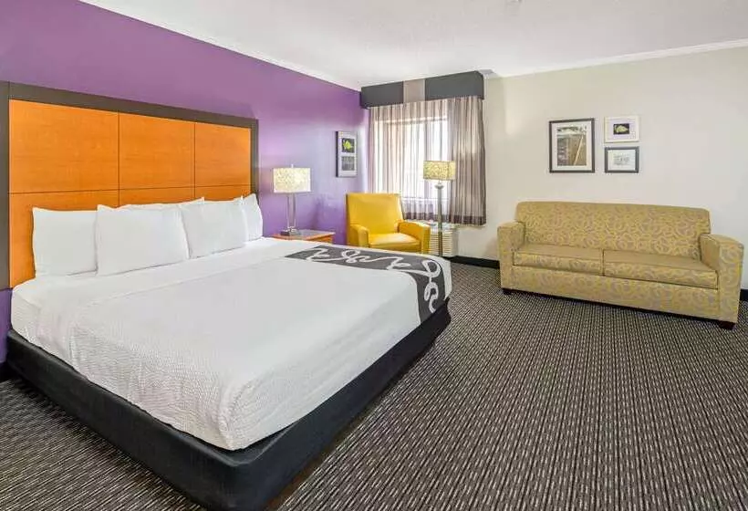 هتل La Quinta By Wyndham Baton Rouge Siegen Lane