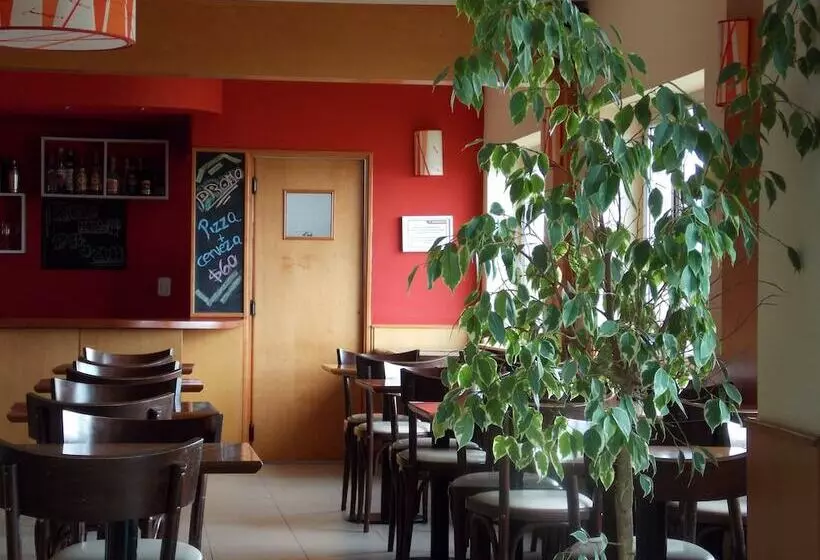 ホテル Marcopolo Suites Calafate