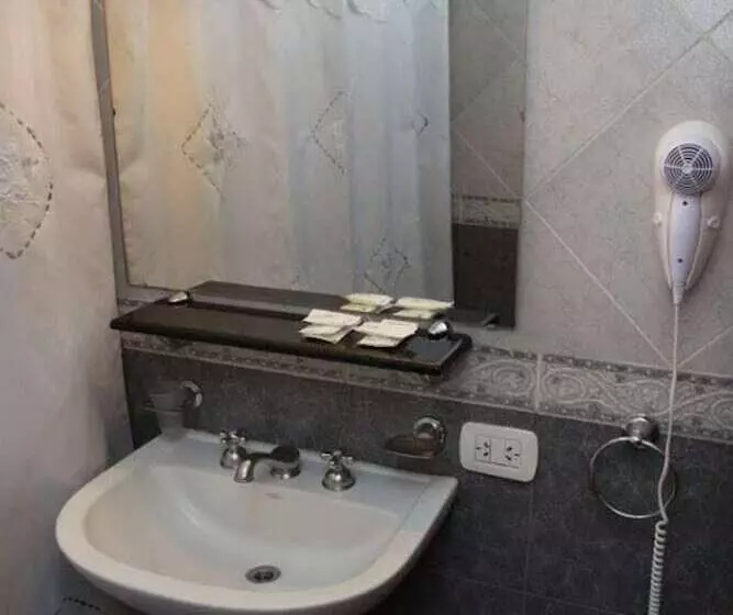 ホテル Marcopolo Suites Calafate