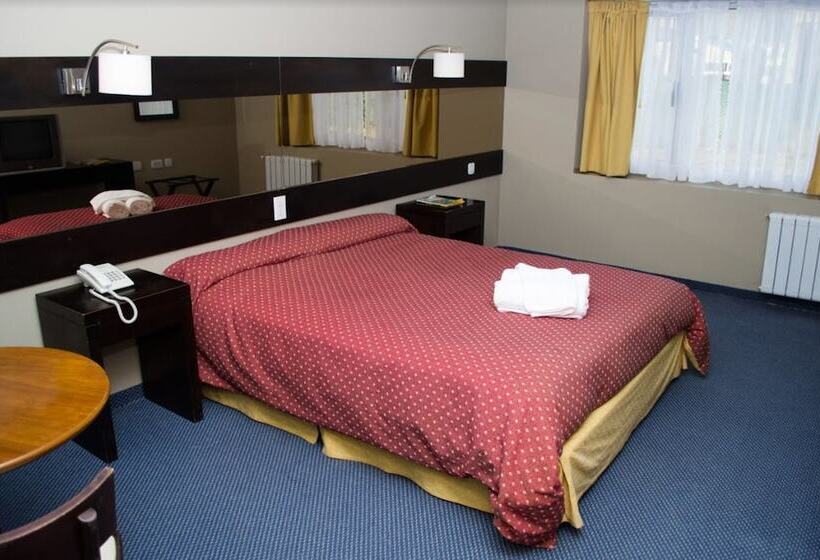 هتل Marcopolo Suites Calafate