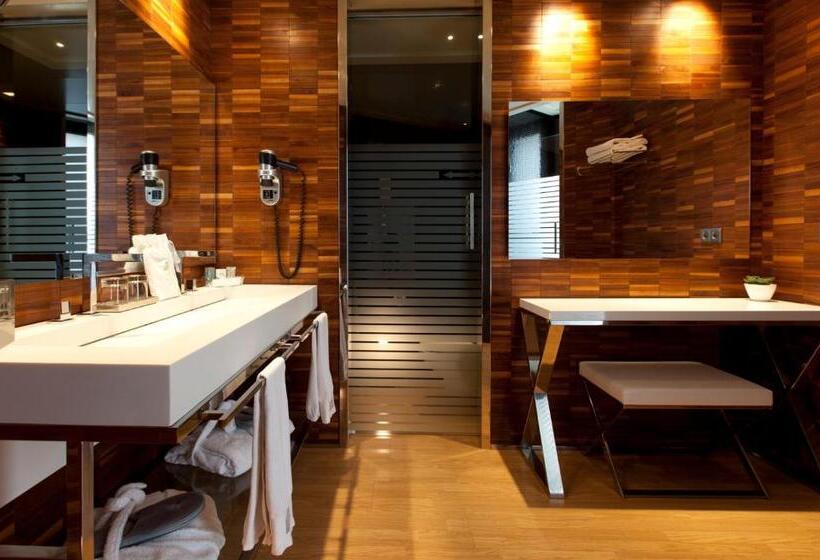 هتل Maydrit Airport