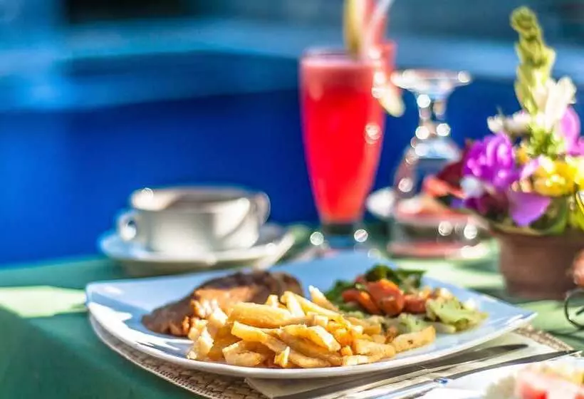 酒店 Sahadewa Resort & Spa