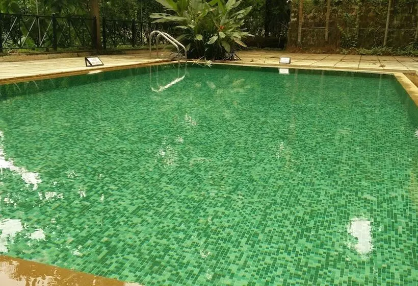 Hotel Surya Sangolda