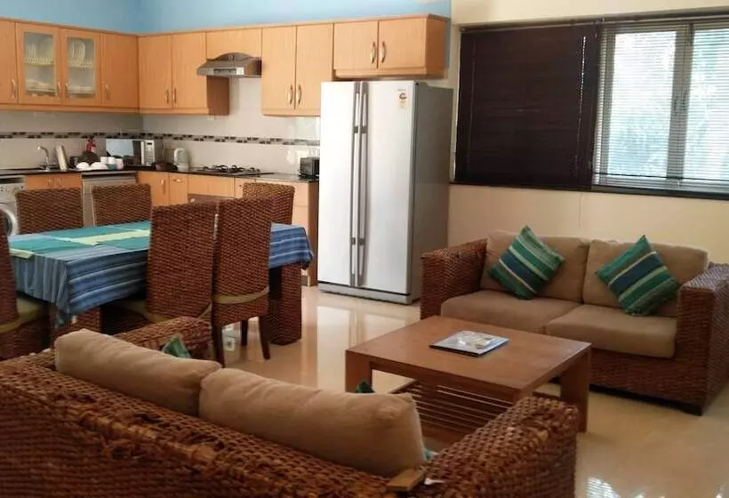Hotel Surya Sangolda