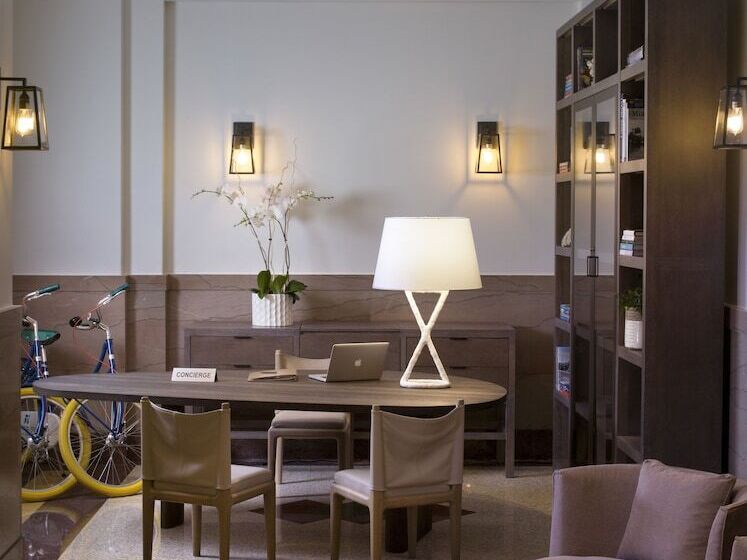 فندق Victor South Beach