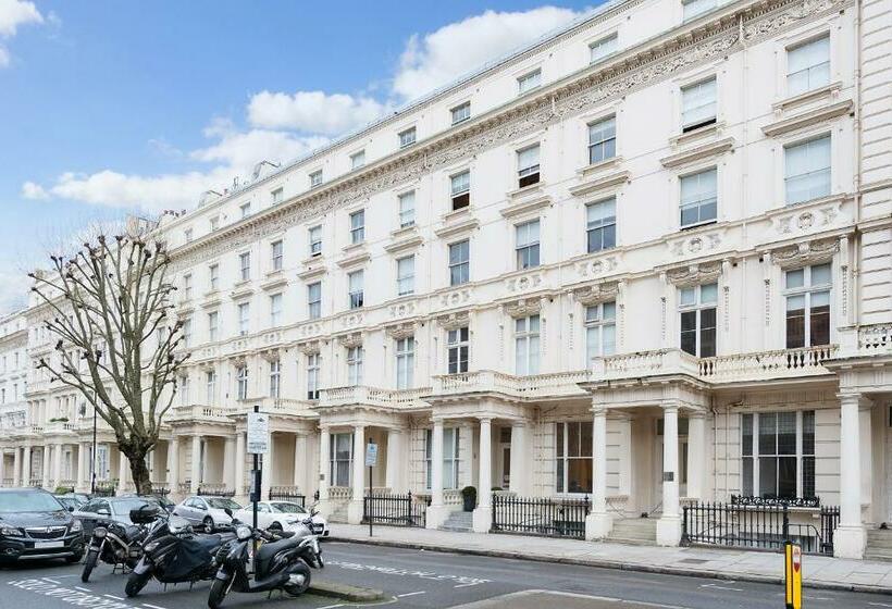 Hyde Park Executive Apartments