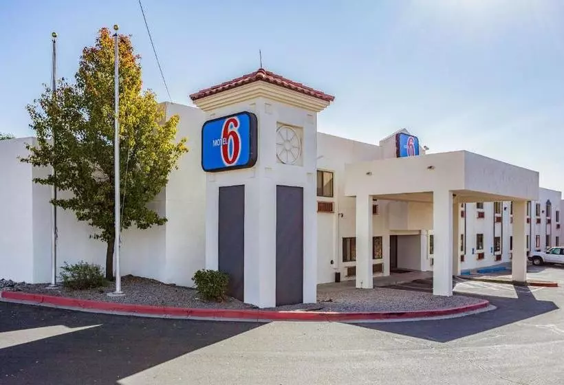 Motel 6 Santa Fe, Nm  Central