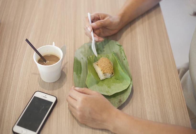 Otel อีซี่โฮเทล 2