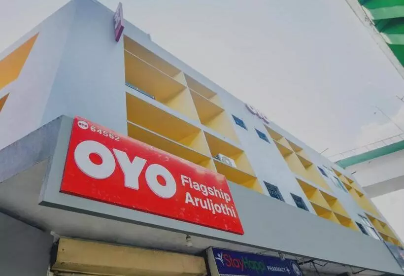 هتل O Aruljothi Gandhipuram Bus Terminus