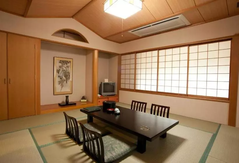 旅館 Yurari