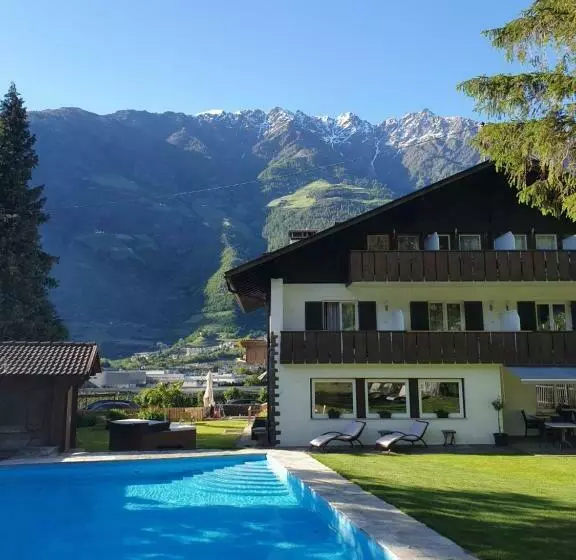 ホテル Pension Lärchenhof