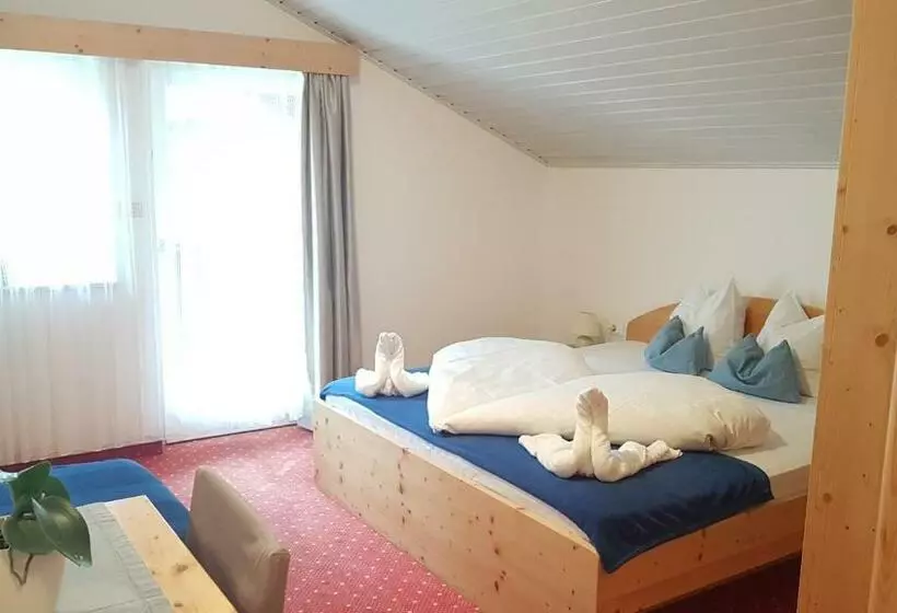 ホテル Pension Lärchenhof