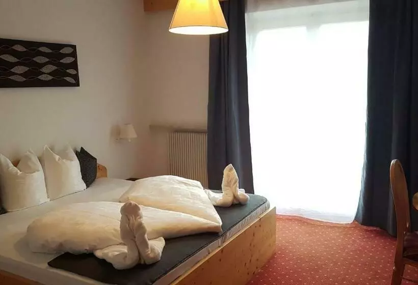 ホテル Pension Lärchenhof