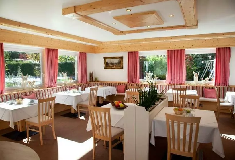 ホテル Pension Lärchenhof