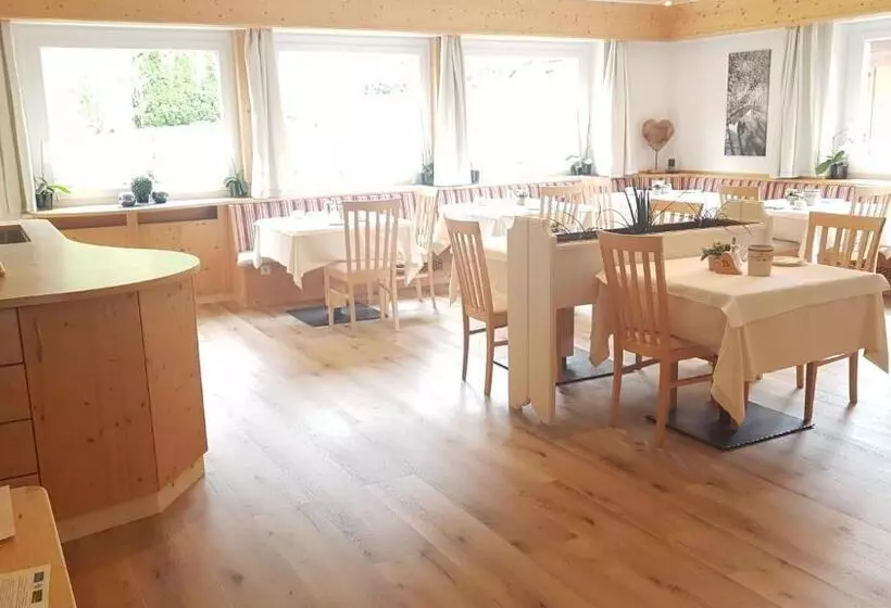 ホテル Pension Lärchenhof