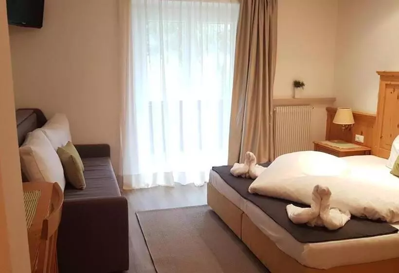 ホテル Pension Lärchenhof