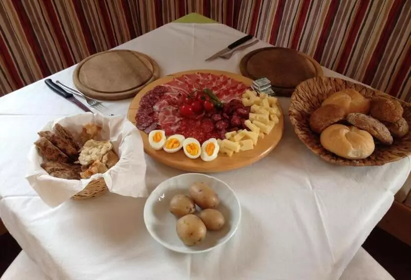 ホテル Pension Lärchenhof