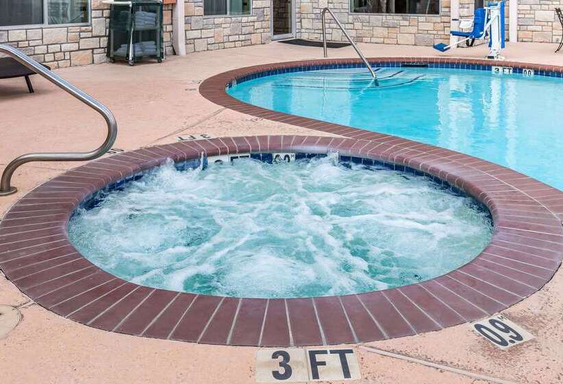 فندق Comfort Suites Houston Iah Airport Beltway 8