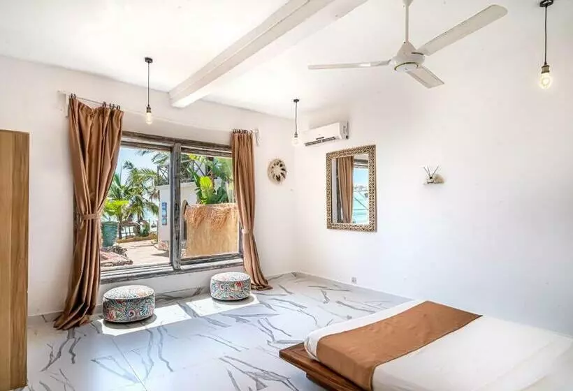 Coral Rocks Hotel & Restaurant