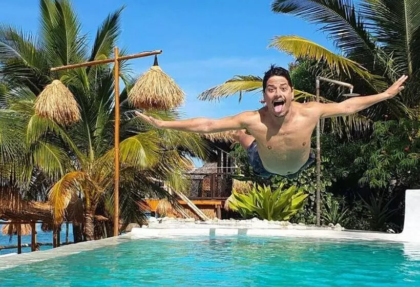 Coral Rocks Hotel & Restaurant