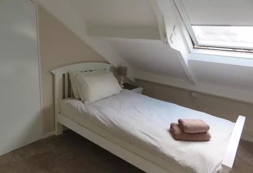 酒店 Cornerhouse Guesthouse