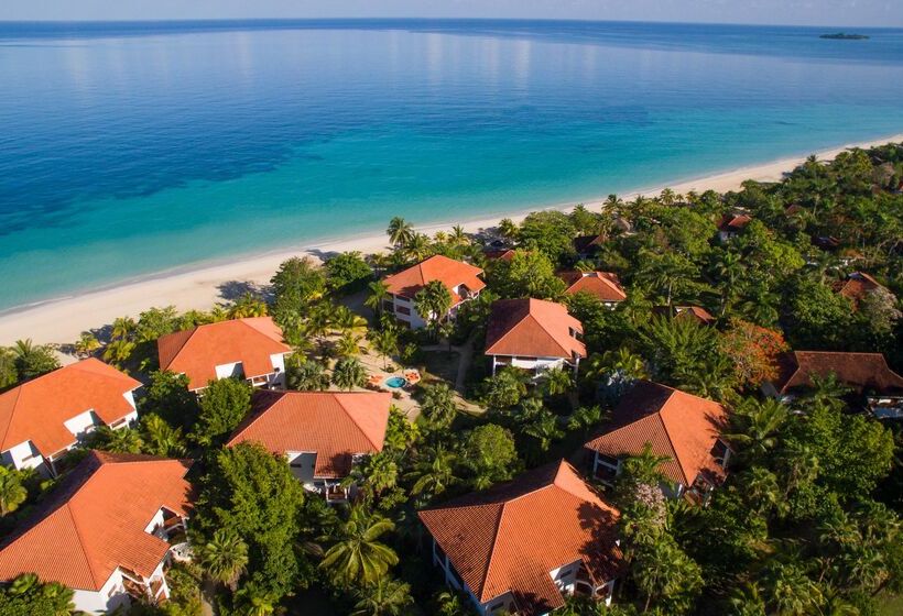 هتل Couples Swept Away - Adults Only