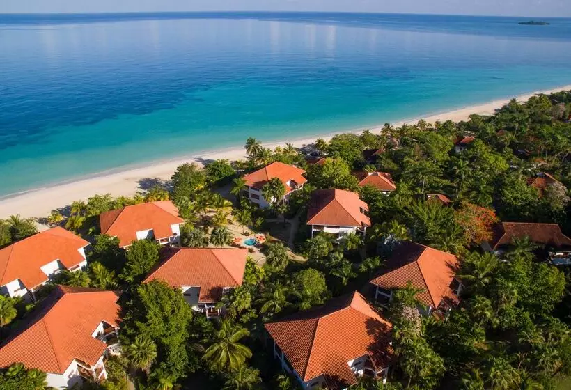 هتل Couples Swept Away - Adults Only