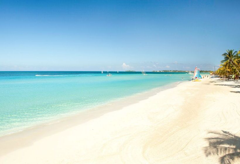 هتل Couples Swept Away - Adults Only