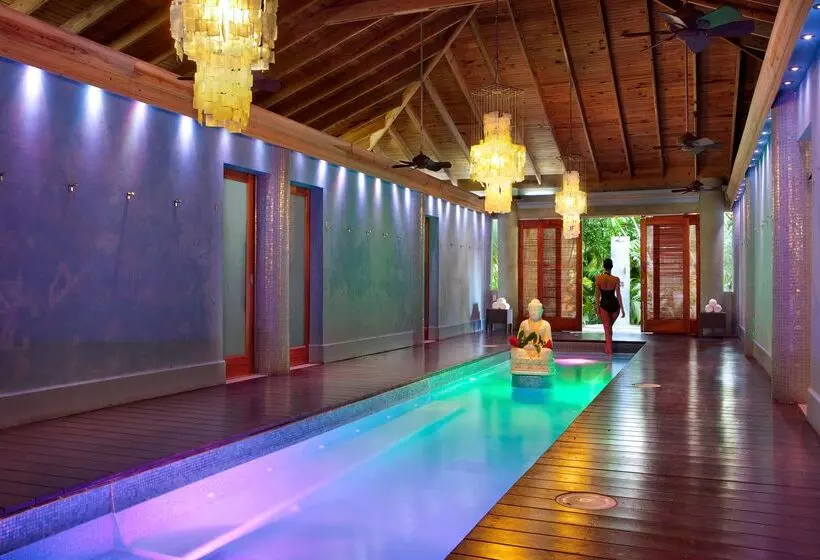 هتل Couples Swept Away - Adults Only