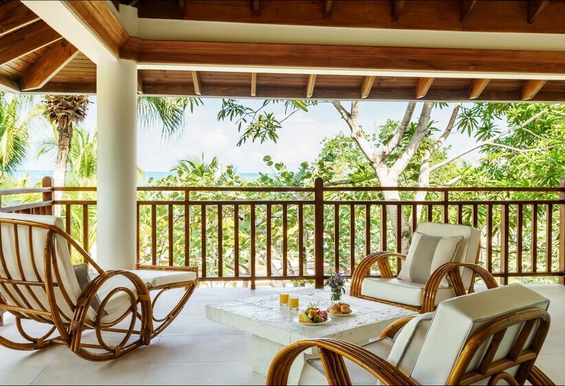 هتل Couples Swept Away - Adults Only